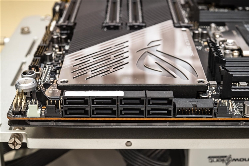 主说：你们是虫子！AMD 64核心撕裂者3990X深度测试