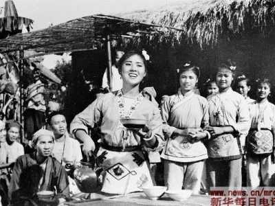 黄婉秋:一家三代“刘三姐”