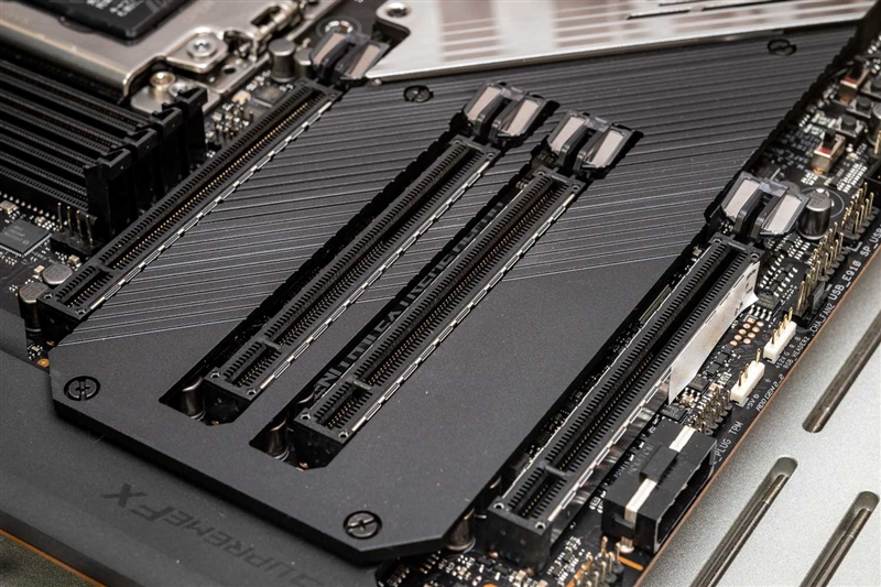 主说：你们是虫子！AMD 64核心撕裂者3990X深度测试