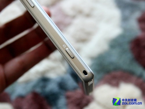 2070万像素G镜头 索尼Xperia Z1全面评测 